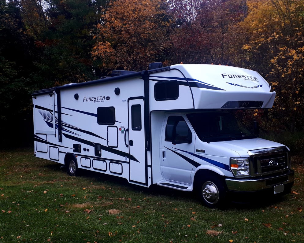 2023 Forest River Classic 3011DS Class C for rent in Hamilton Ontario