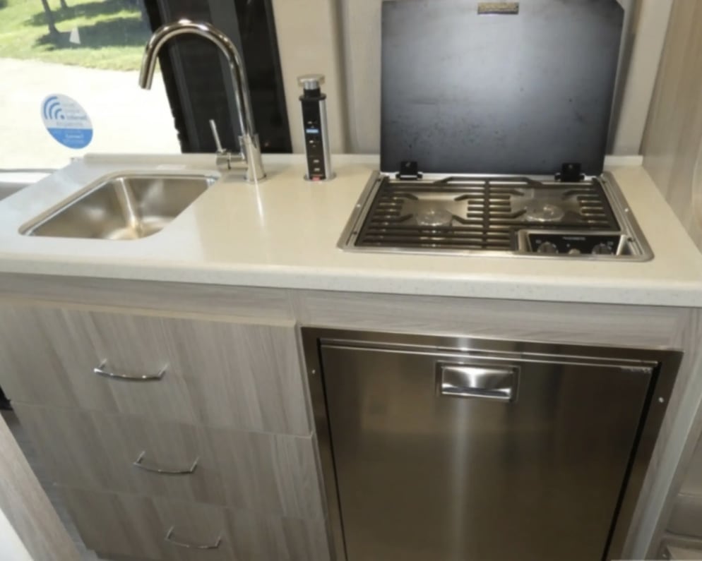 2022 Thor Sequence Class B for rent in Seguin Texas