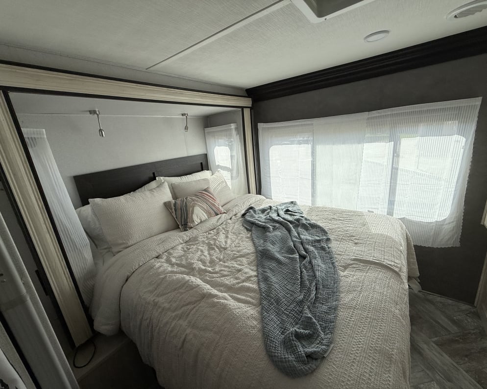 2022 Sunseeker Classic  by Forest River for rent in 92120