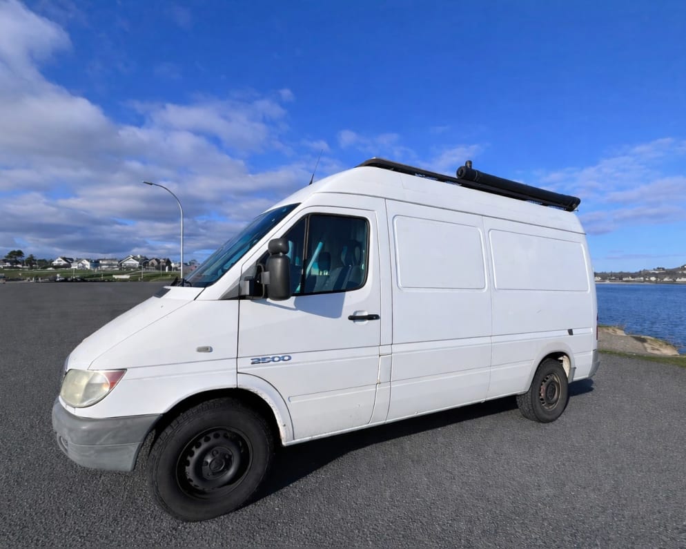 2005 Dodge Sprinter Van Class B for rent in Victoria British Columbia