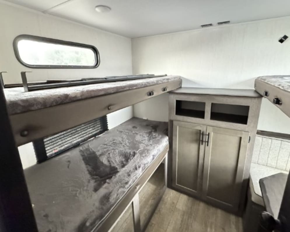 2025 Cherokee Alpha Wolf  by Forest River for rent in 60084