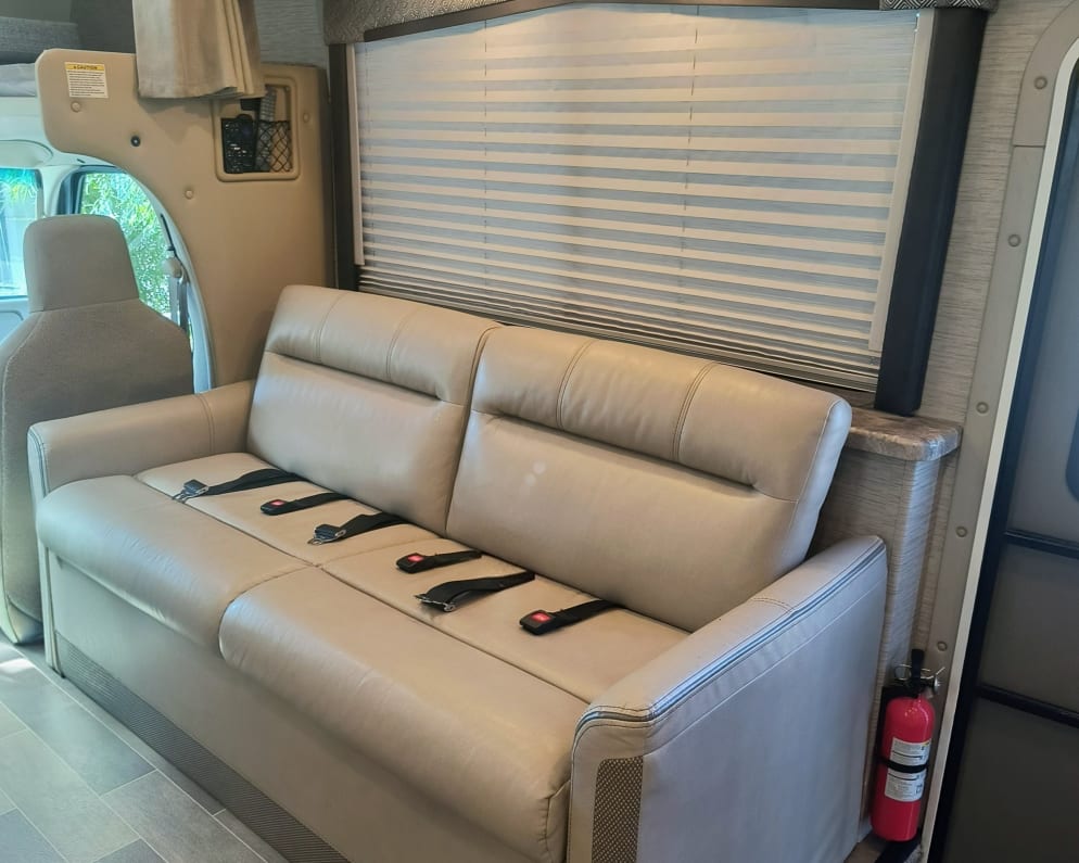 2022 Thor Motor Coach Mgnitude Class C for rent in Phoenix Arizona