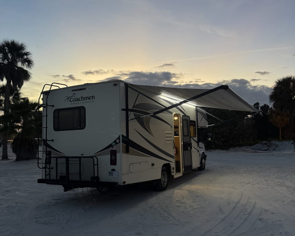 2017 Freelander 26 RS  by Coachmen for rent in 33777