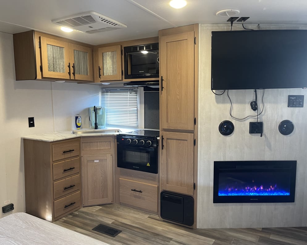 2022 Avenger Trailer  by Avenger for rent in 34480