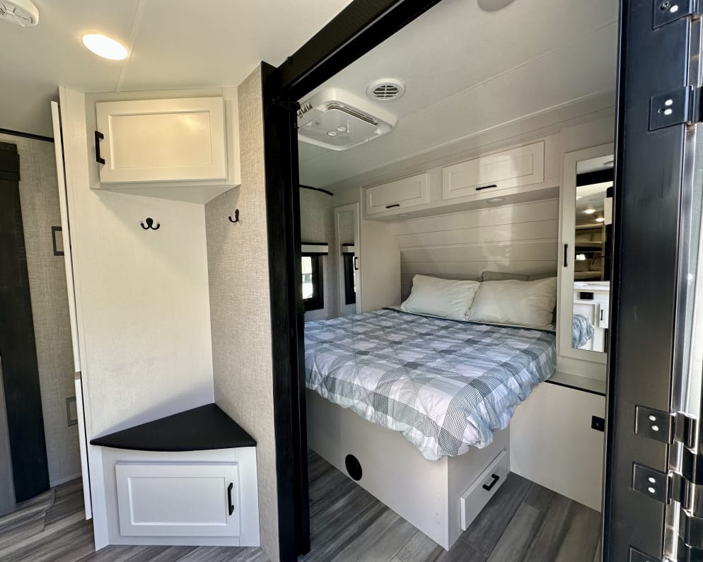 2024 Jayco Jay Feather Travel Trailer for rent in Ceres California