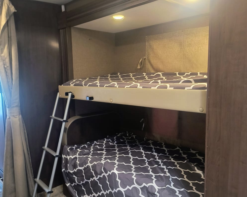 2019 Thor Motor Coach Freedom Elite