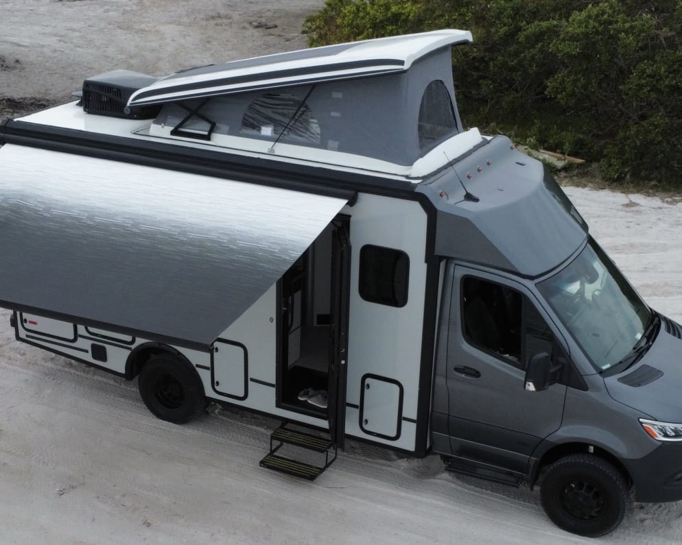 2025 Winnebago Ekko available for rent in Saint Petersburg Florida