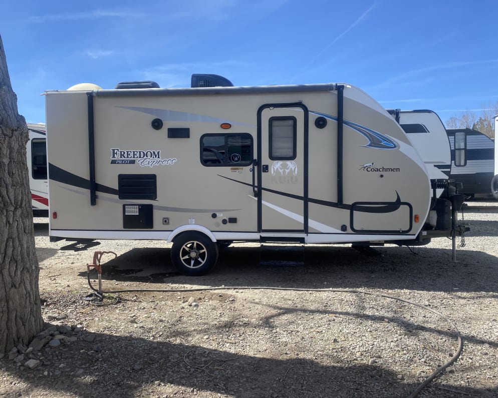 2019 Forest River Coachmen Freedom Express Pilot