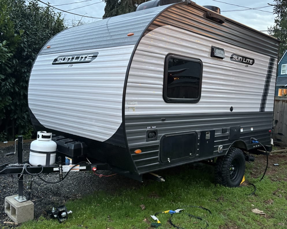 2025 Sun Lite LTD  by Sunset Park RV for rent in 98660