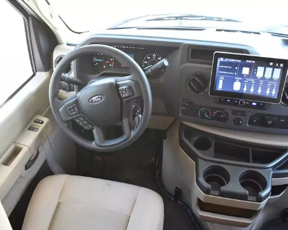 2025 Thor Eddie Bauer available for rent in Longwood Florida