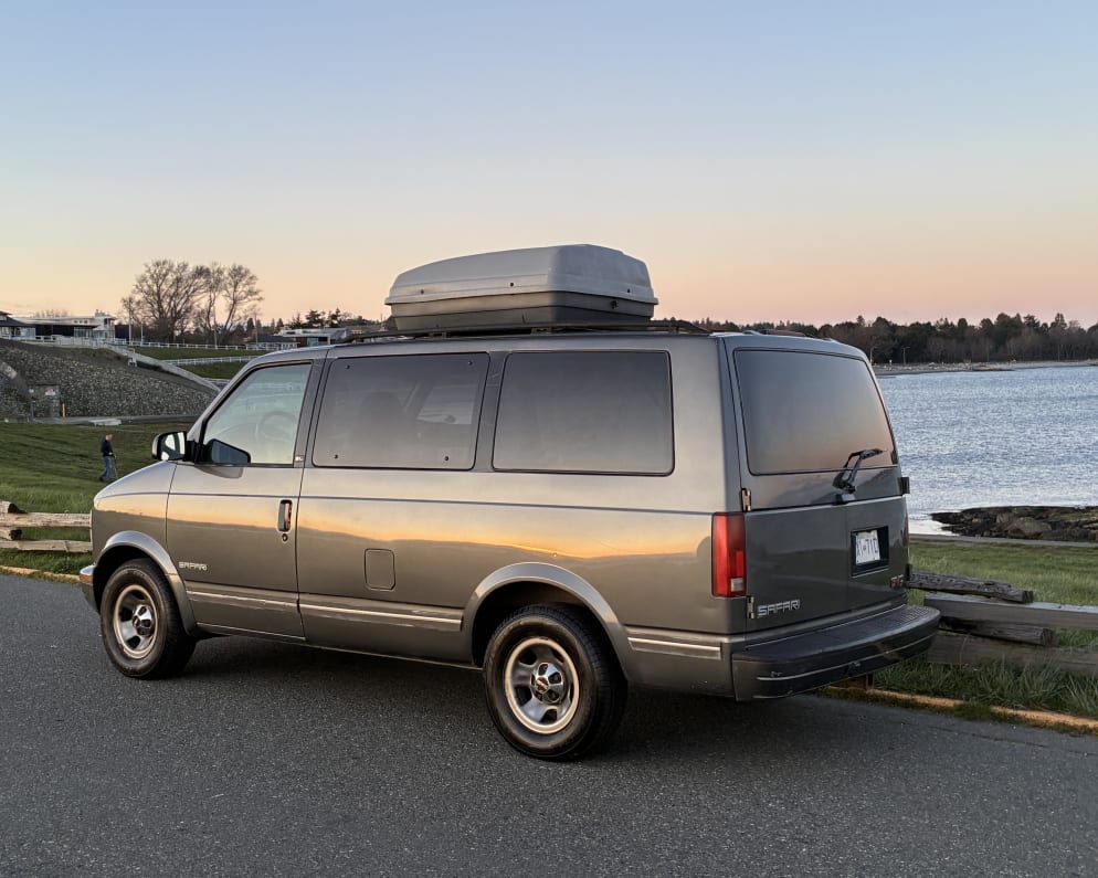 2000 Gmc Safari available for rent in Victoria British Columbia