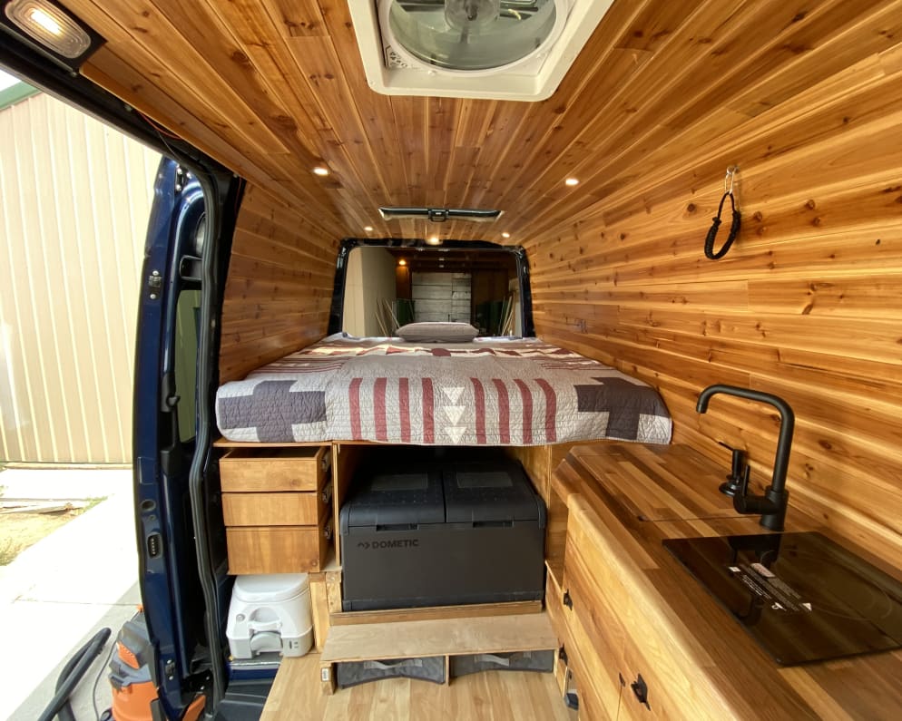 2019 Mercedes-benz 4x4 Sprinter mwb available for rent in Lakewood Colorado