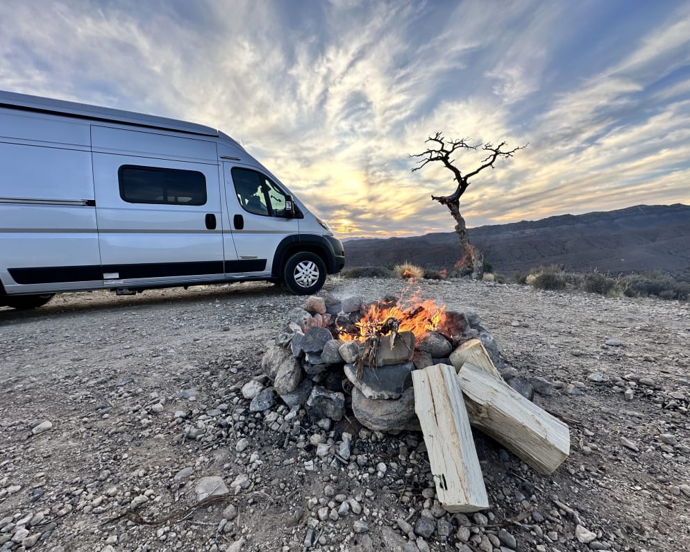 2022 Winnebago Solis