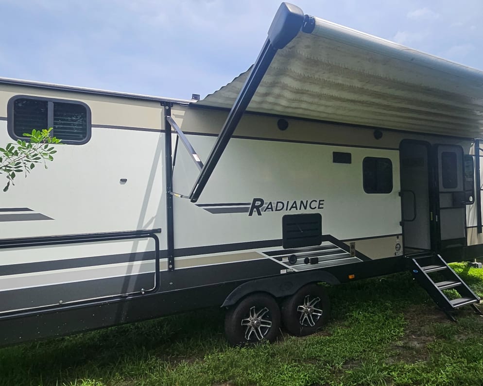 2020 Cruiser RV Radiance Ultra Lite