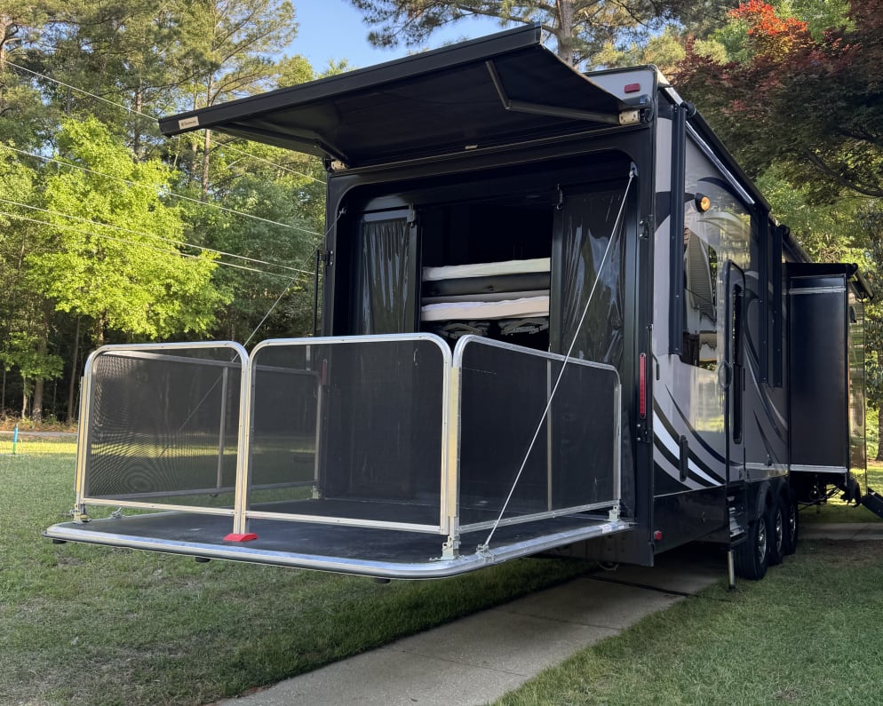 2016 Jayco Seismic Toy Hauler for rent in Semmes Alabama