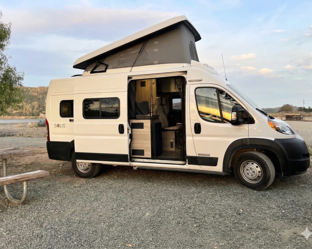 2022 Winnebago Winnebago Solis 59P