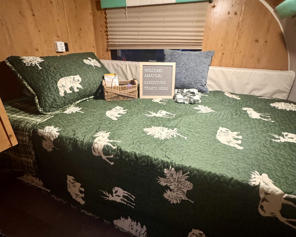 2022 Sunset Park RV SunRay Travel Trailer for rent in Boulder Colorado