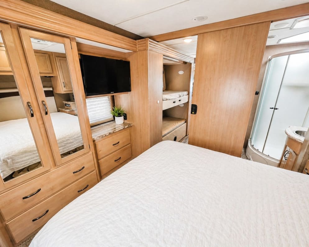 2018 ACE  by Thor Motor Coach for rent in 78130