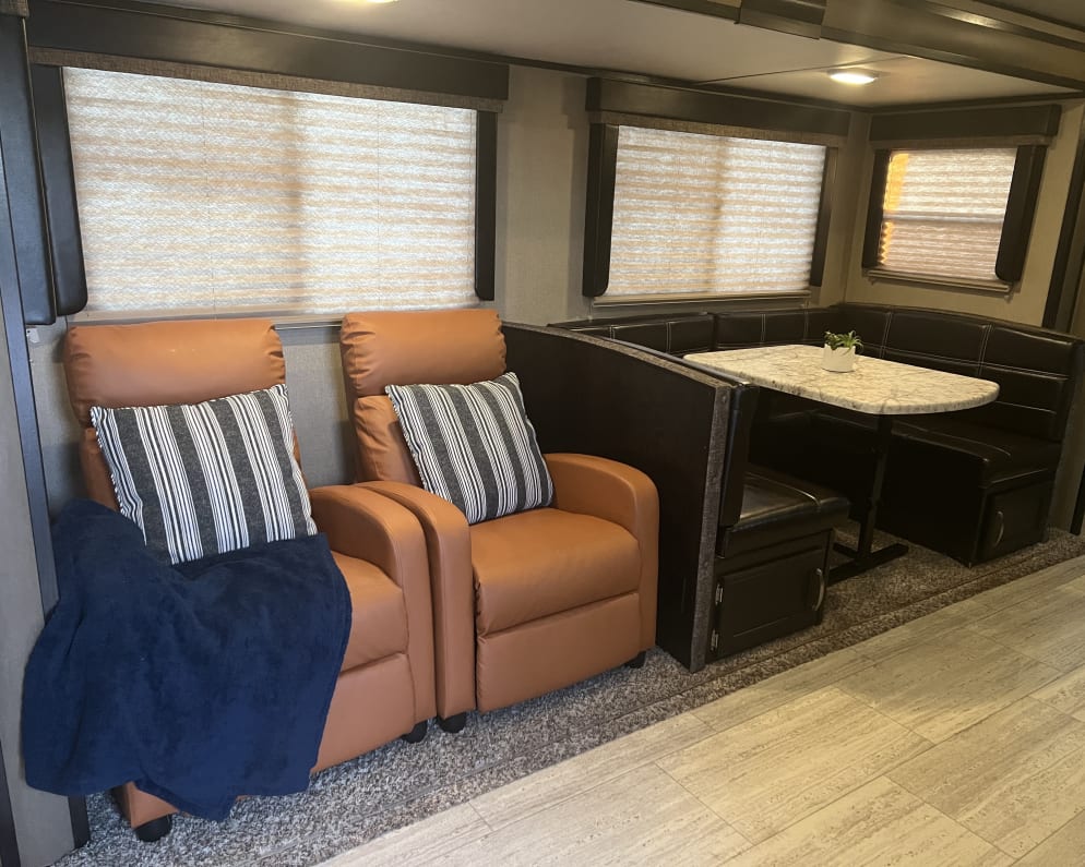 2017 Grand Design Imagine Travel Trailer for rent in Eagle Point Oregon
