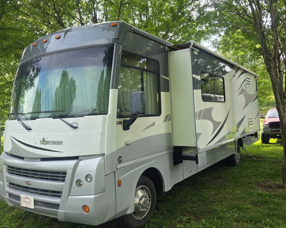 2010 Winnebago Sightseer