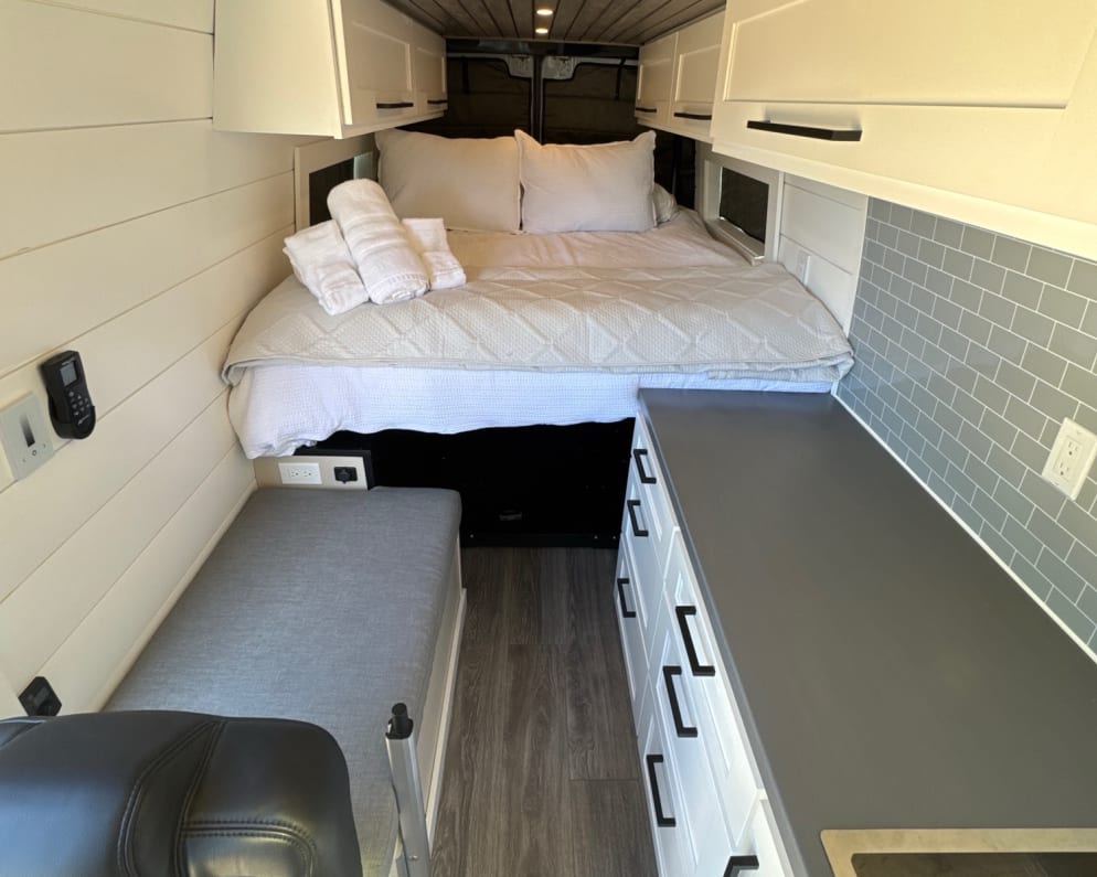 2012 Mercedes-Benz Sprinter RV Motorhome Campervan available for rent in Reno Nevada