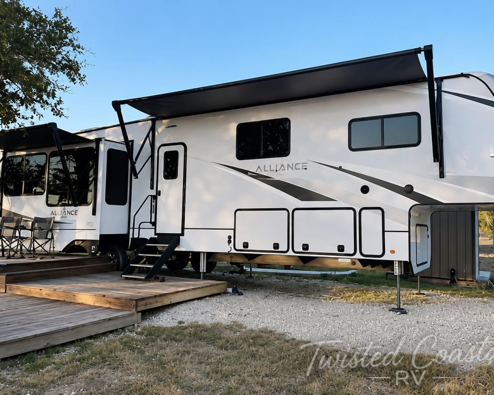 2022 Alliance RV Paradigm
