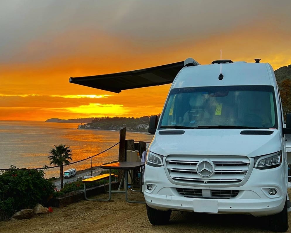 2021 Midwest Automotive Designs Midwest Automotive Designs Class B available for rent in Los Angeles California