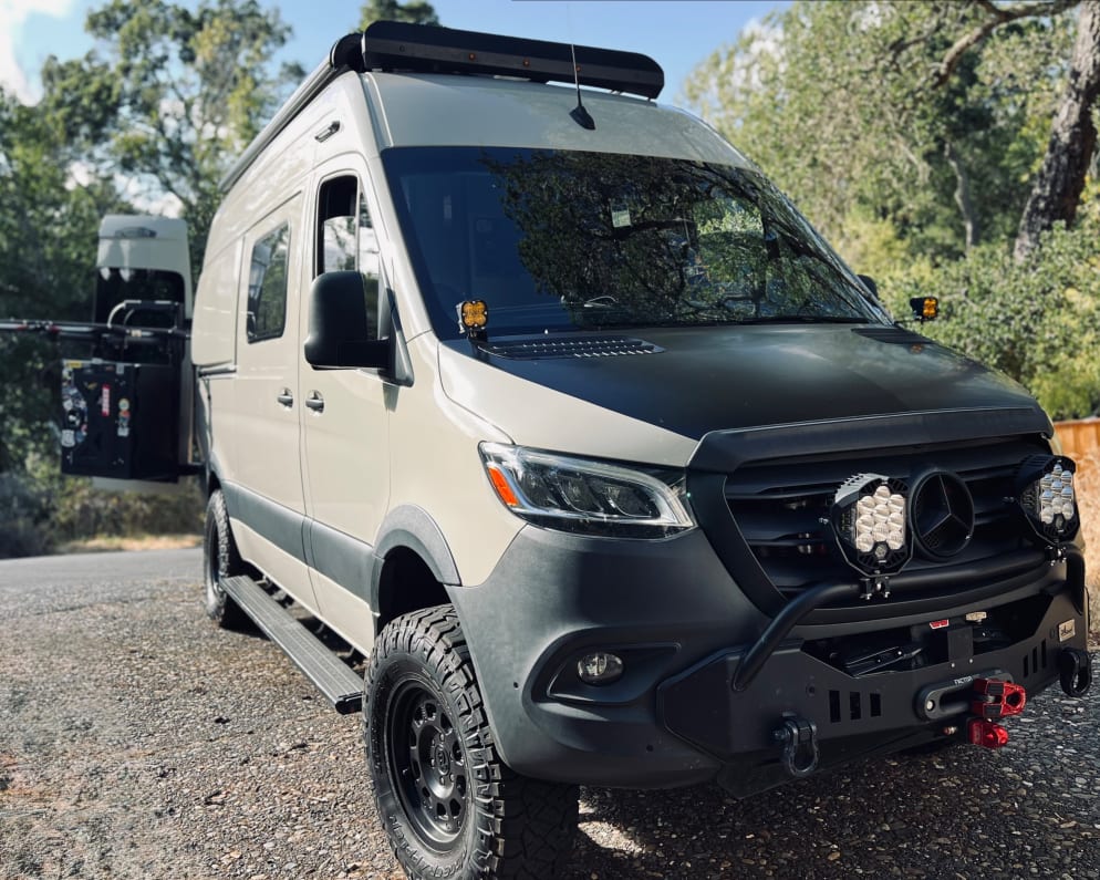 2022 Winnebago Revel