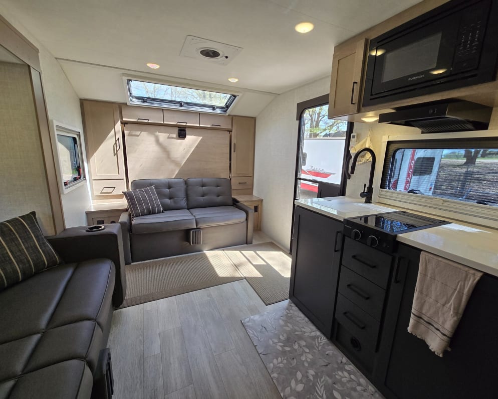 2026 OVERLAND / 221MSL  by Ember for rent in 