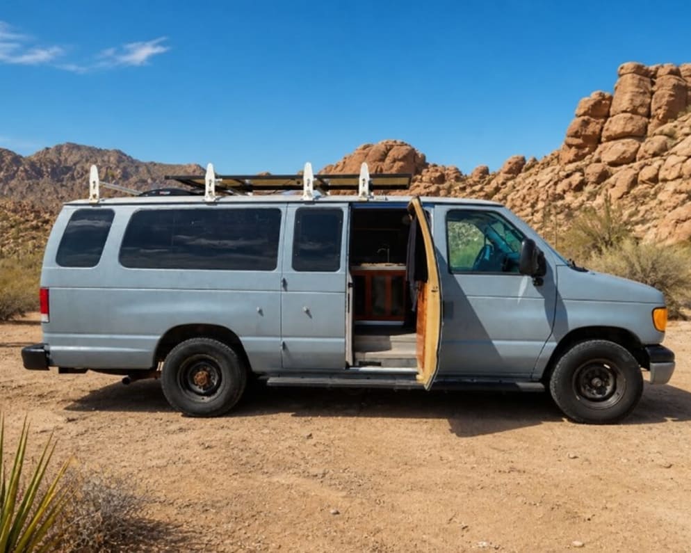 2006 E350 Van  by Ford for rent in 75081