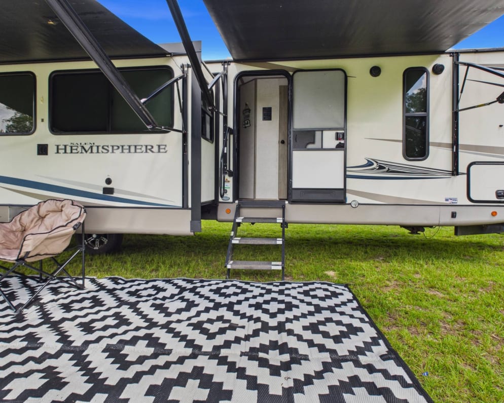 2021 Forest River Salem Hemisphere Travel Trailer for rent in Belleview Florida