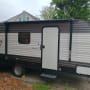 COLEMAN Lantern 17B - Sleeps 5, Full hookups, 30AMP power