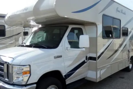 Thor Motor Coach - Four Winds "Wendy" [AZ]