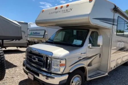 2009 31' Coachman Leprechaun