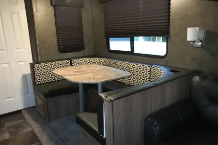 2017 Shasta Revere