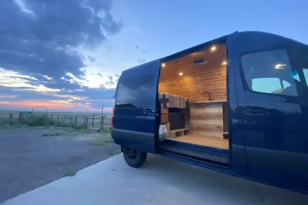 2019 Mercedes-Benz 4x4 Sprinter Cedar Cab