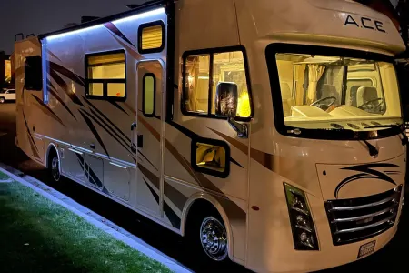 Room for the whole family in our spacious Thor Motor Coach!