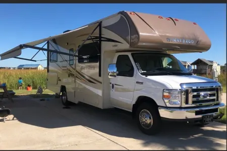 Winnebago Minnie Winnie short and easy beauty