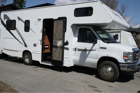 2014 Majestic Leisure Craft 23A Unit 4