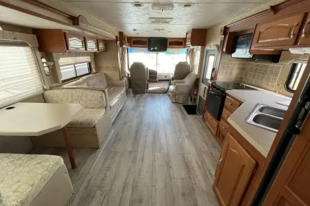 2007 Upgraded Class A 3 slide outs!