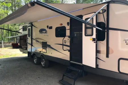 2015 Coachmen 310 BHDS 35 ft Bunkhouse