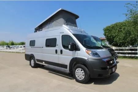 2022 Winnebago Solis 59PX