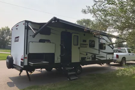 The Wandering Dutchmen (2021 Coleman Dutchmen Light 2455BH) Bunkhouse