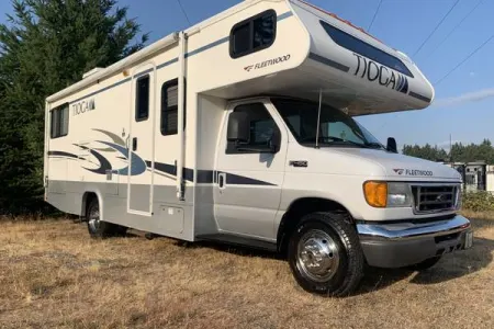 Cozy, Budget-Friendly "Erv" the RV