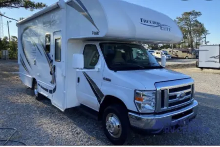 Fully stocked-2018 Thor Freedom Elite