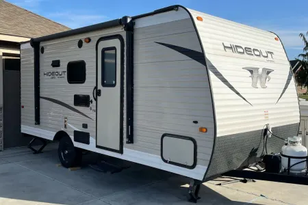 Hideout Bunkhouse-Easy Tow Camper Sleeps 5