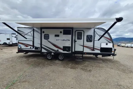 Laura's Lodging To Go        2018 Heartland RVs Wilderness 1/2 Ton Towable