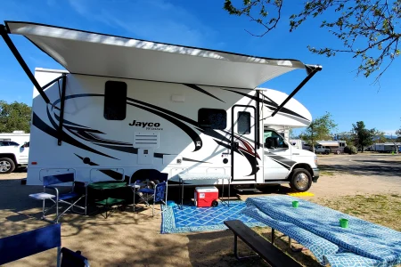 Experience "The Crab Shack" w/UNLIMITED Miles/Generator/Propane