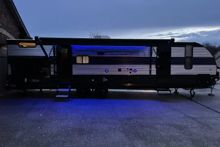 2022 Forest River Cherokee Grey Wolf