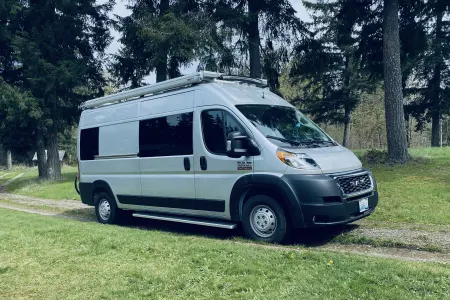 Luxury|Completely Full Kitchen/Bath|Awning|Bike Mount|2022 Build